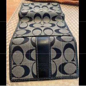 Coach Wallet Authentic